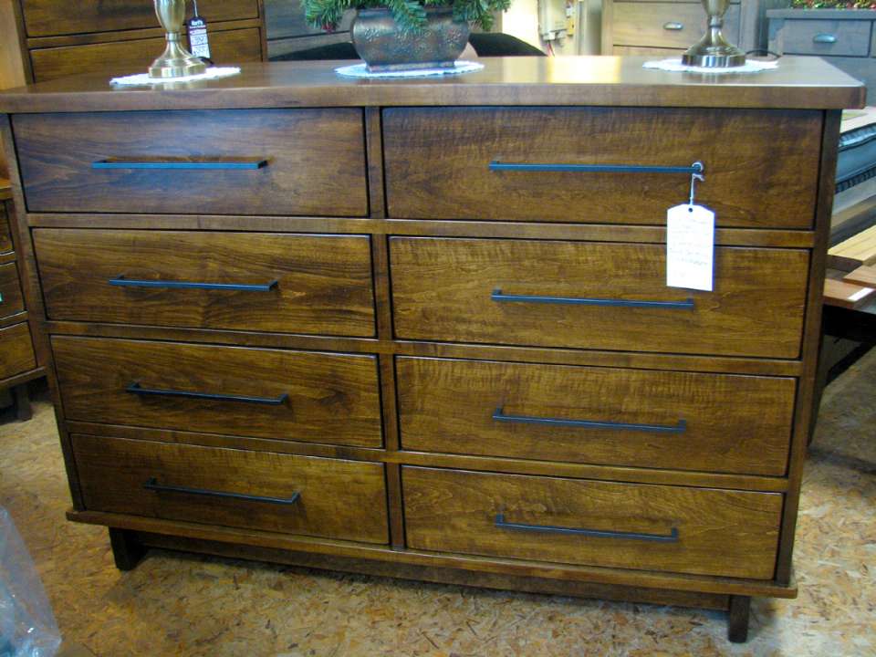 Wormy Maple Smooth Finish Epic 8 Drawer Dresser