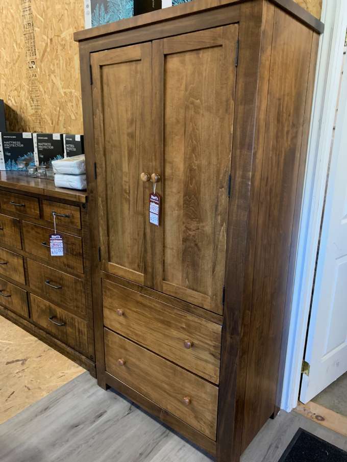 Wormy Maple Chateau 